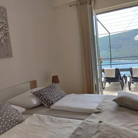 Bruna Mit Terrasse Und Meerblick By Interhome Appartamento Rabac